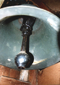 Klöppel der Obermasselbacher Glocke, die ursprünglich auf dem Armenhaus angebracht war